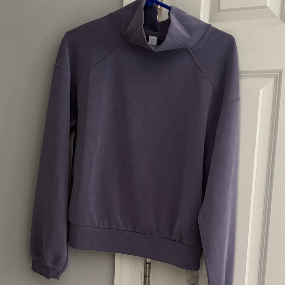 lululemon athletica Lavender Pullover